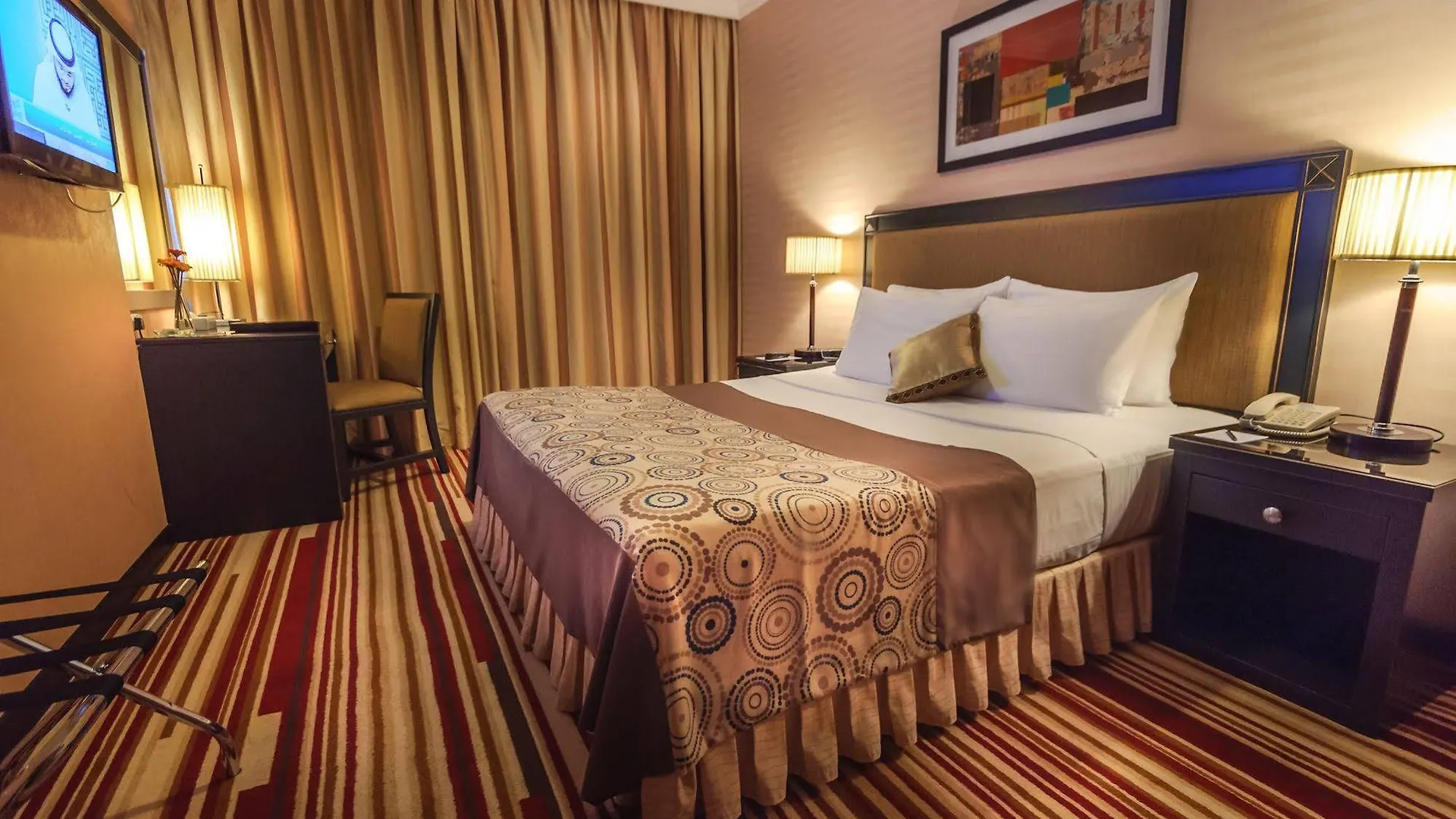 Executive Suites Абу-Даби 4*,