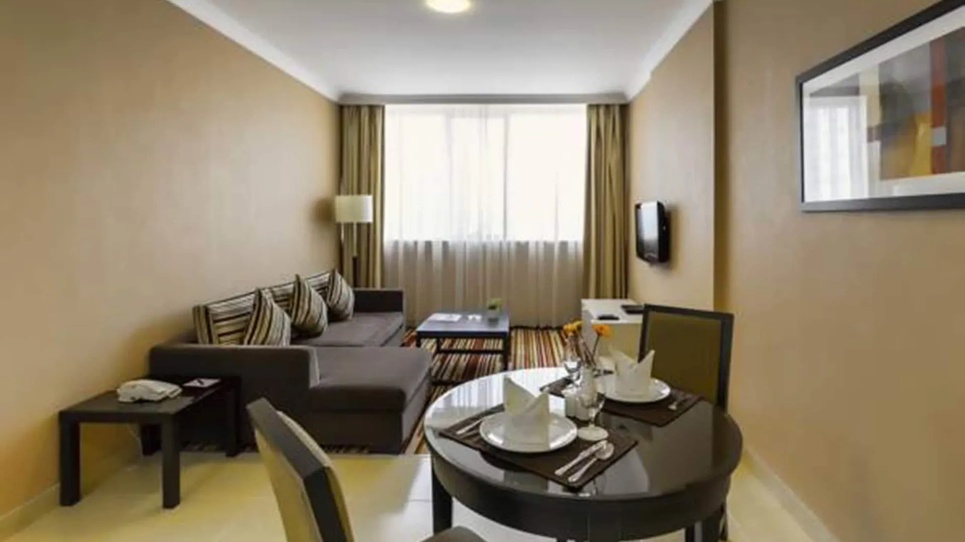 **** Апарт-отель Executive Suites Абу-Даби ОАЭ